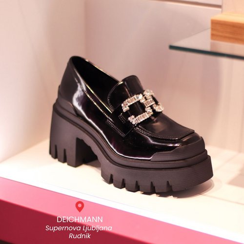 Če ne živiš pod skalo, potem si zagotovo slišala, da so loaferji modni hit te jeseni! 👞🖤 Okrogli ali oglati, s platformo...